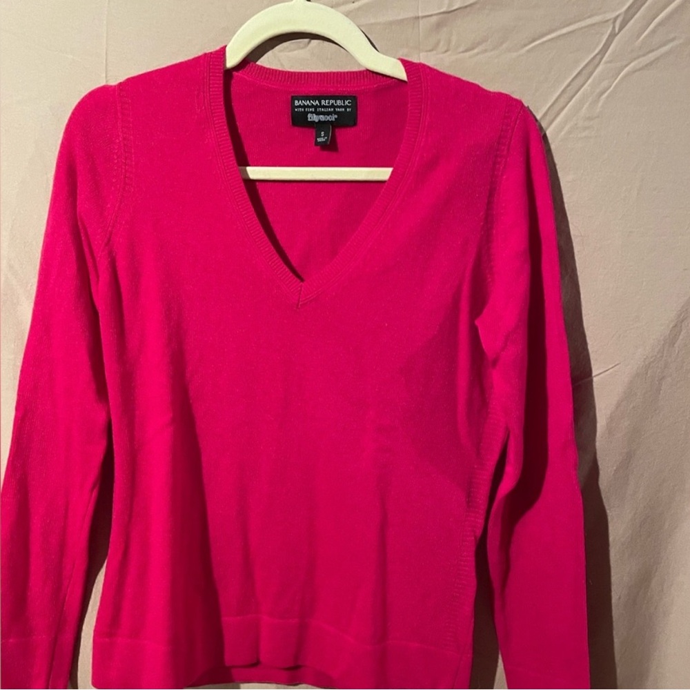 Banana Republic Women's Vibrant V-Neck Sweater